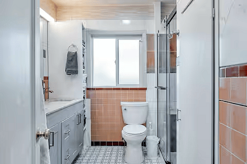 Modern bathroom