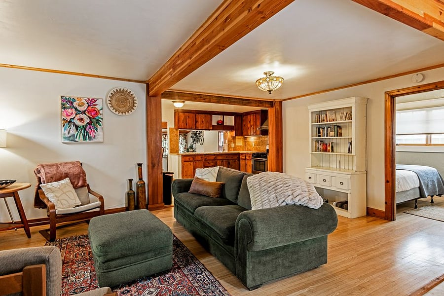 Furnished Finder property 1029234_1 photo 3
