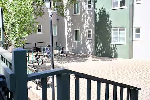 Furnished Finder property 1029315_1 photo 32
