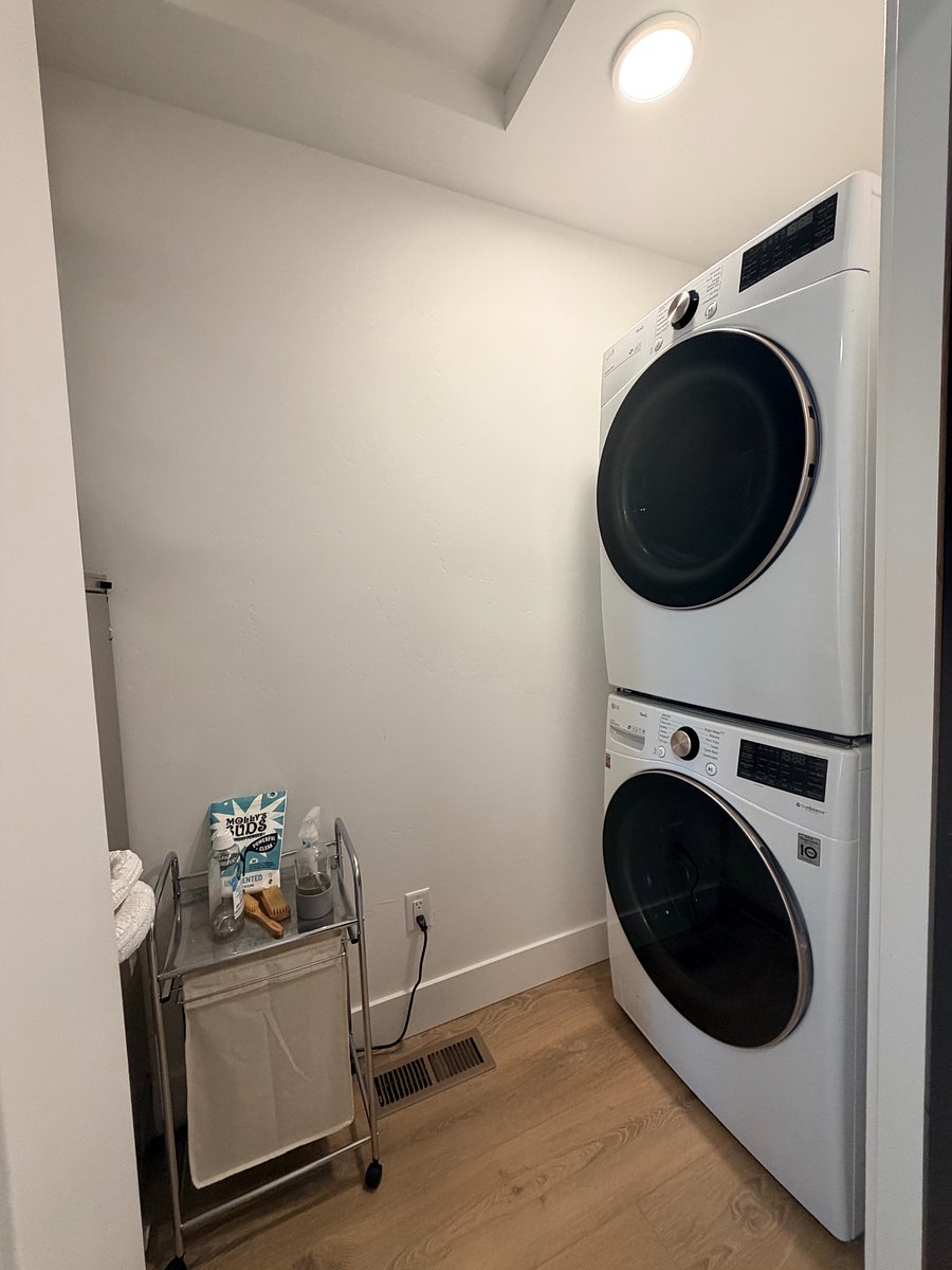 Furnished Finder property 1029335_1 photo 18