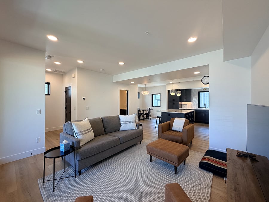 Furnished Finder property 1029335_1 photo 3