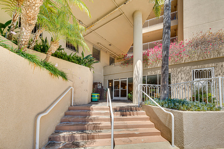 Furnished Finder property 1029343_1 photo 36