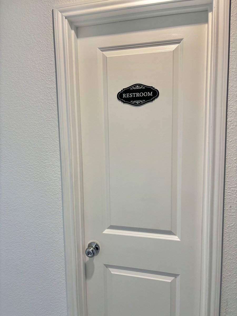 Shared Bathroom- Bath included