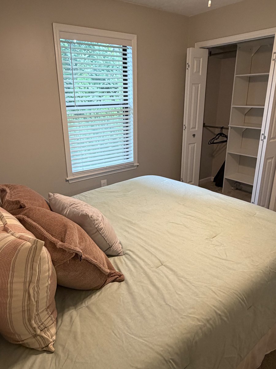 Furnished Finder property 1029427_1 photo 10