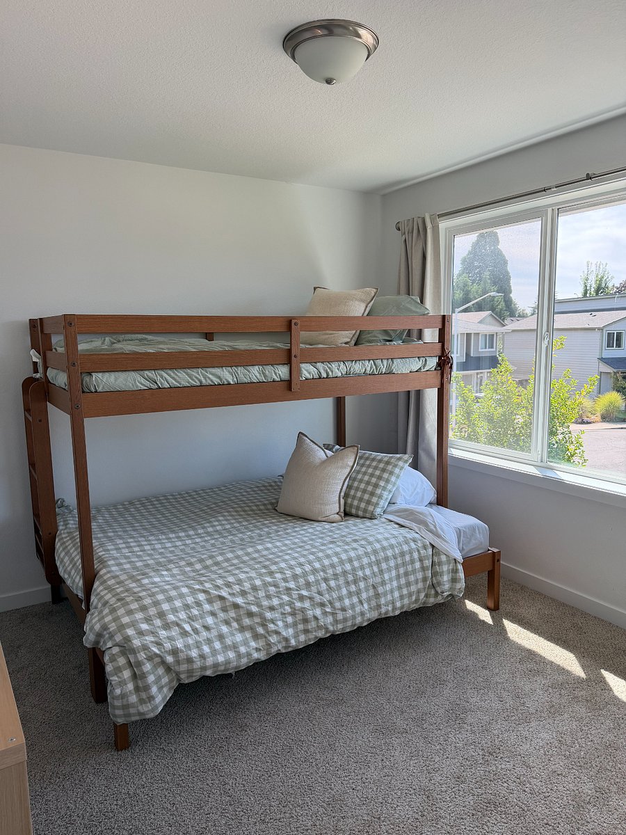 Furnished Finder property 1029430_1 photo 6