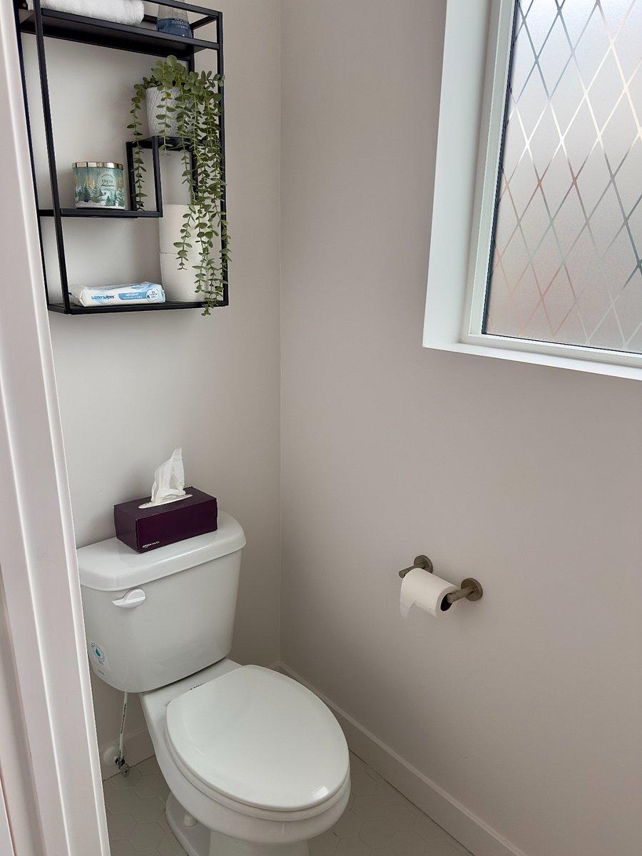 1/2 bath
