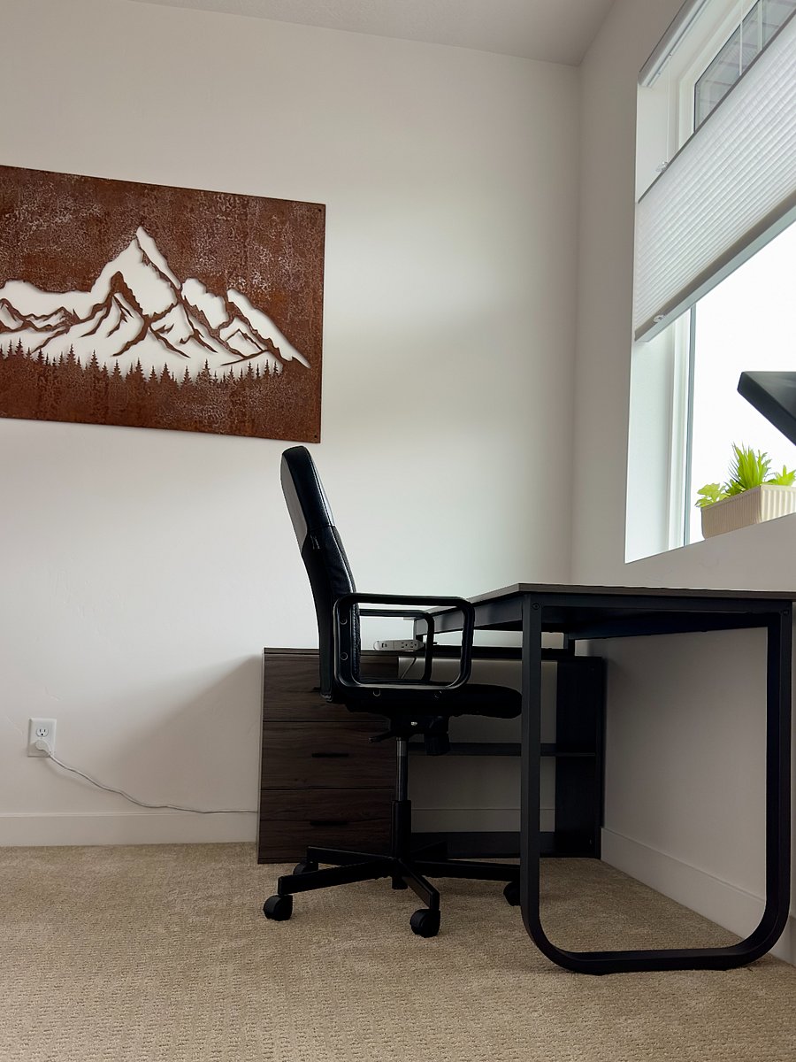 Office nook with a view