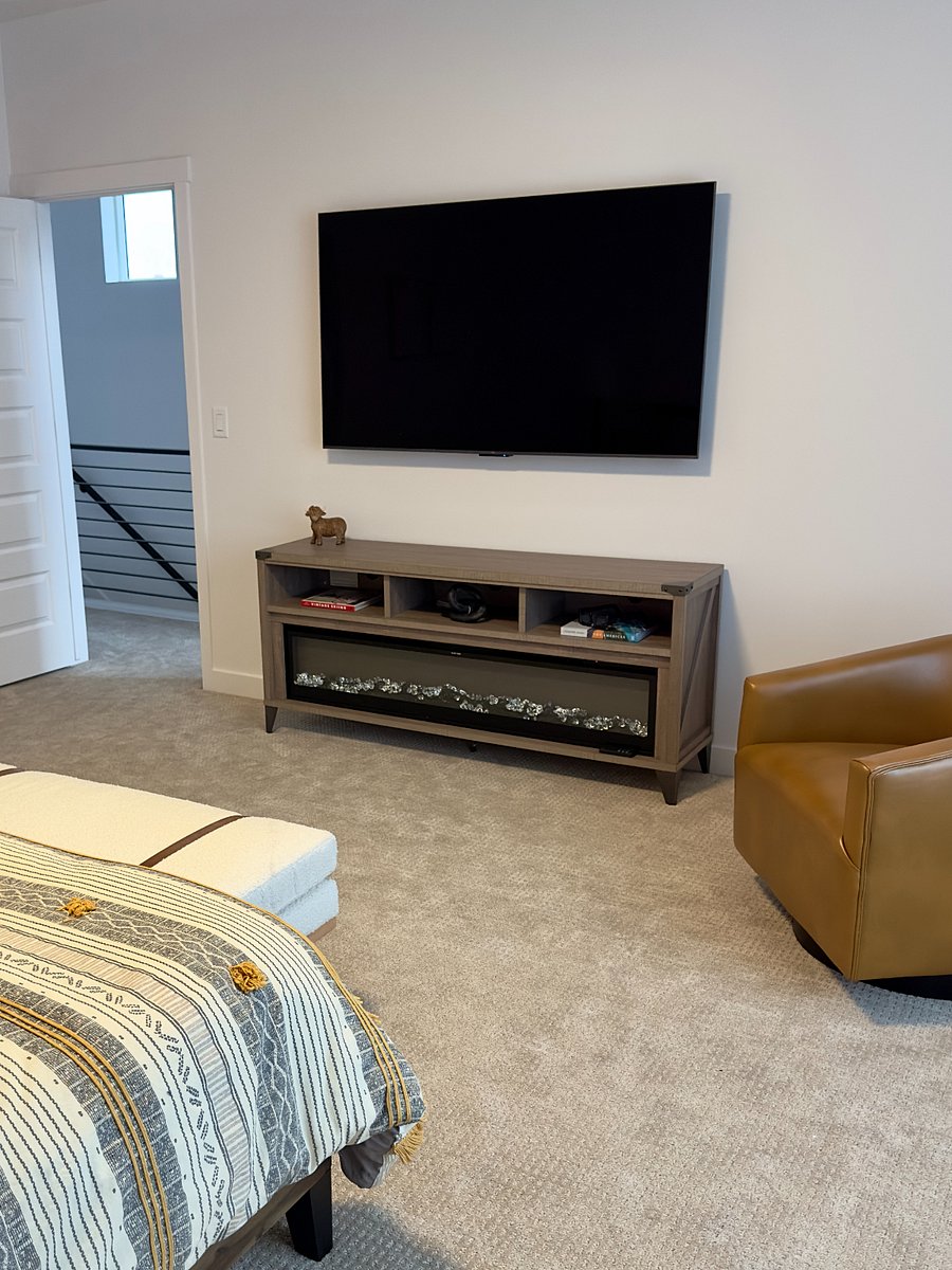 Master bedroom fire feature
