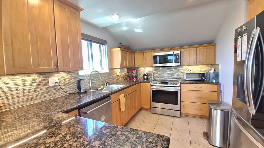 Fully equipped kitchen 