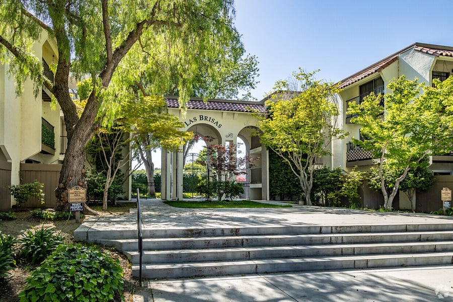 Furnished Finder property 1029559_1 photo 8
