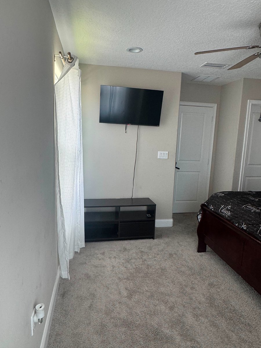 Furnished Finder property 1029570_1 photo 2