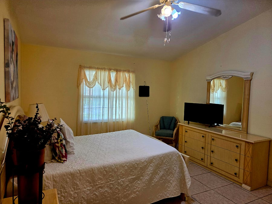 Furnished Finder property 1029578_1 photo 4