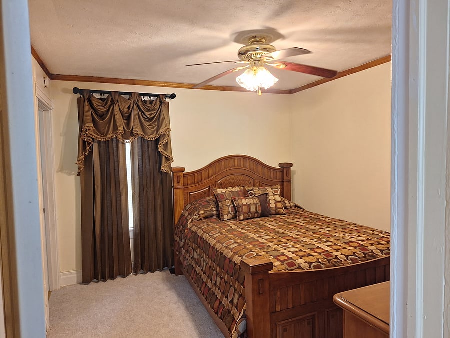 Furnished Finder property 1029605_1 photo 3