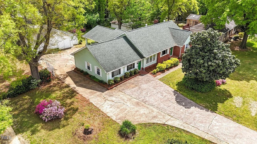 Furnished Finder property 1029612_1 photo 2