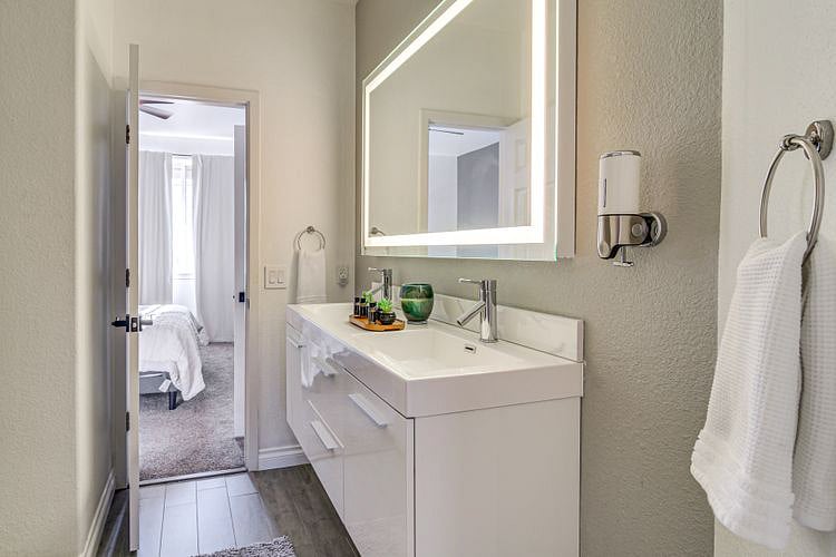 Furnished Finder property 1029635_1 photo 22