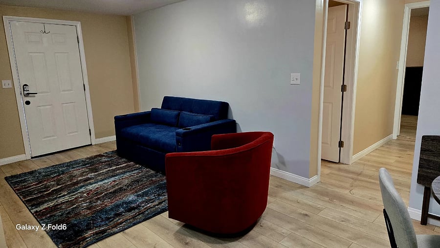 Furnished Finder property 1029694_1 photo 3