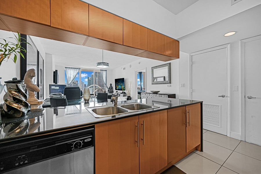 Furnished Finder property 1029707_1 photo 8
