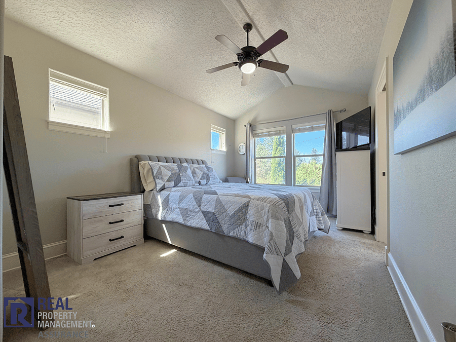 Furnished Finder property 1029709_1 photo 11