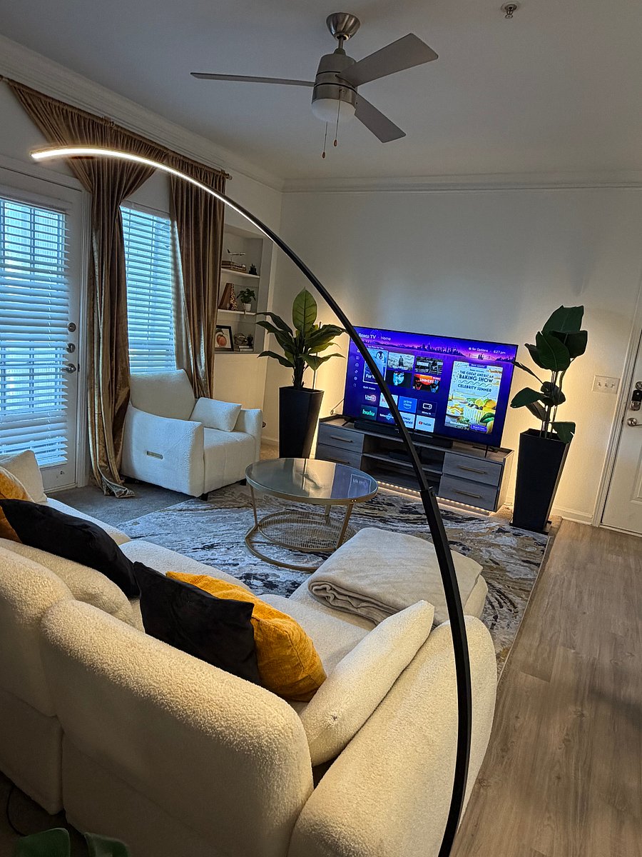 living room w/ smart lights
