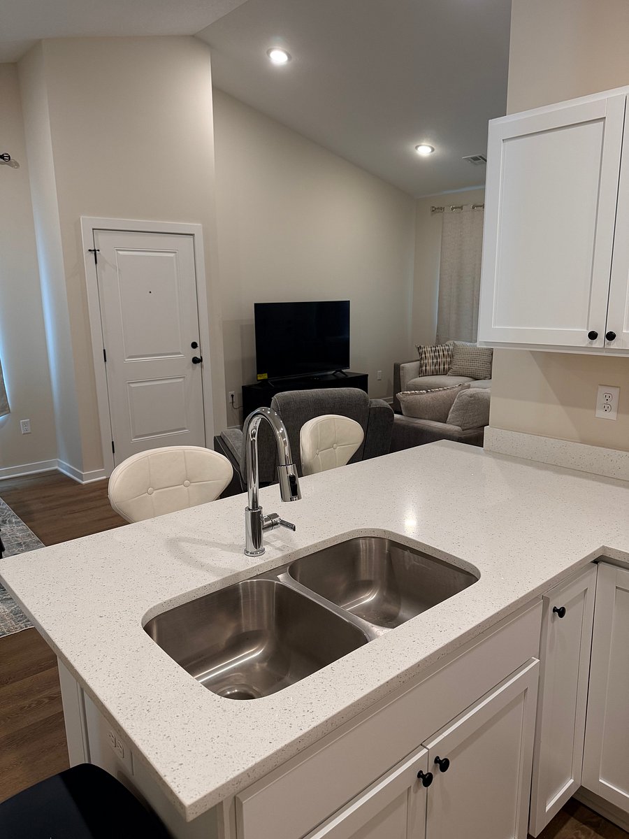 Furnished Finder property 1029752_1 photo 11