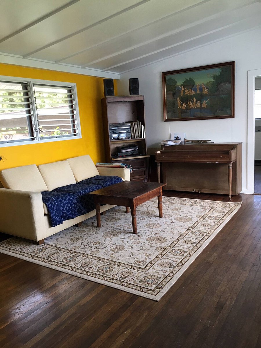 living room, the first room you walk into from the front door.