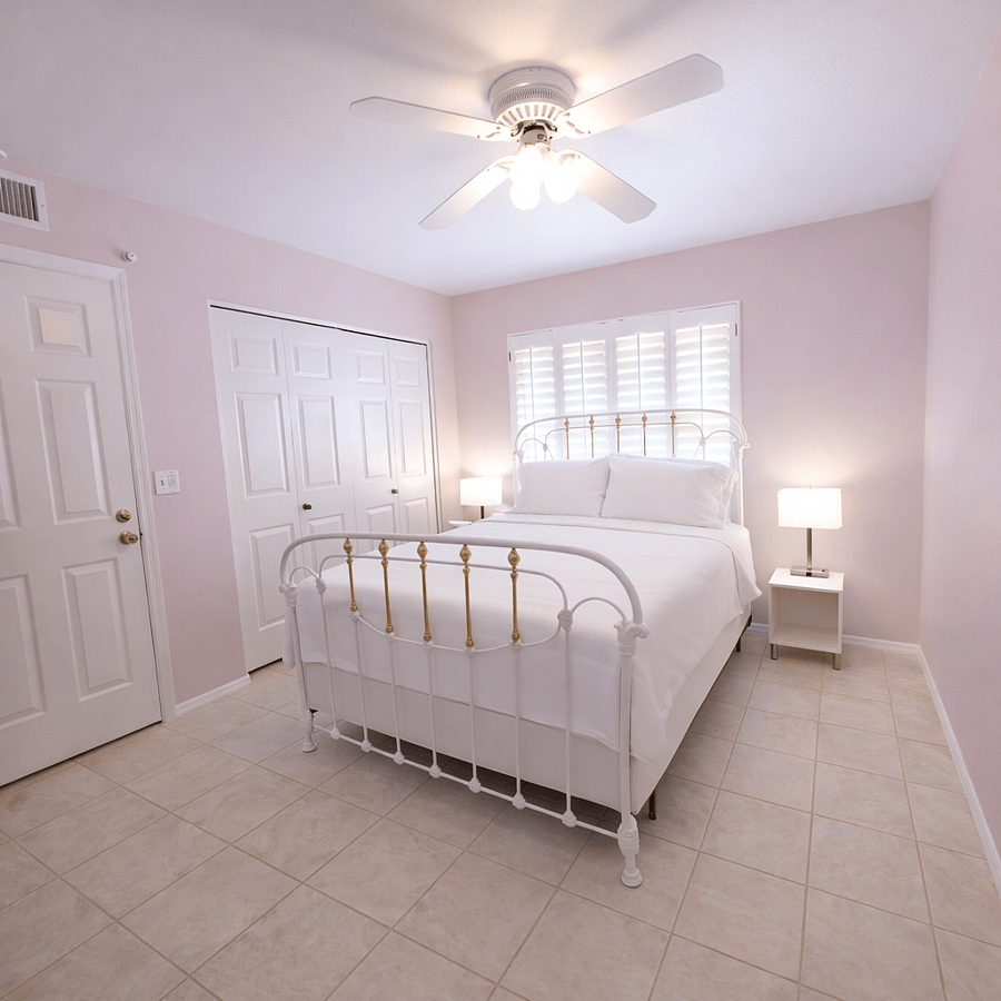 4th Bedroom with Queen Bed.