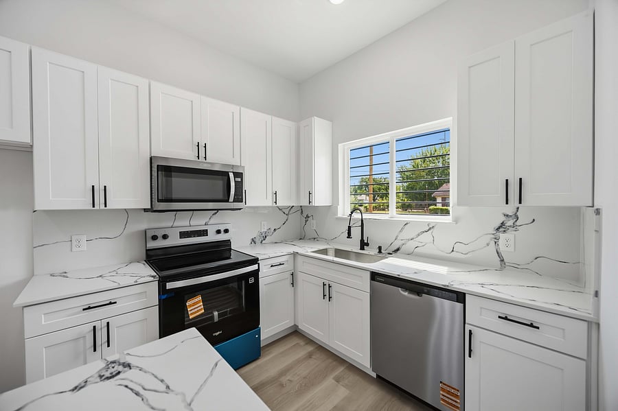 Furnished Finder property 1029804_1 photo 9