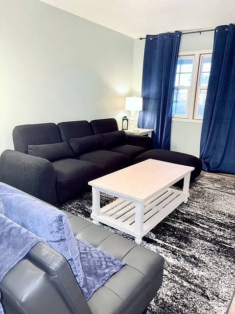 Furnished Finder property 1029806_1 photo 9