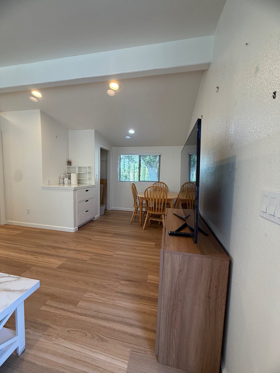 Furnished Finder property 1029808_1 photo 3