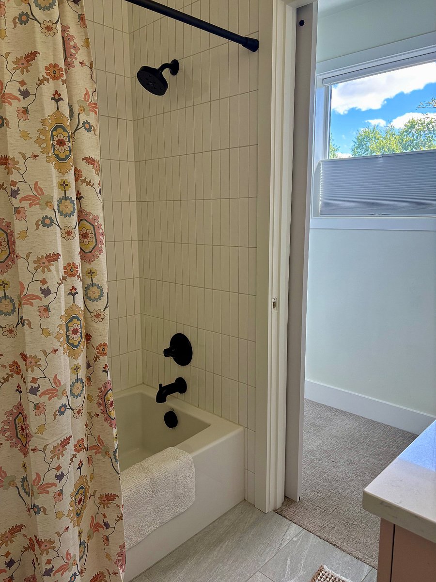 Furnished Finder property 1029814_1 photo 36