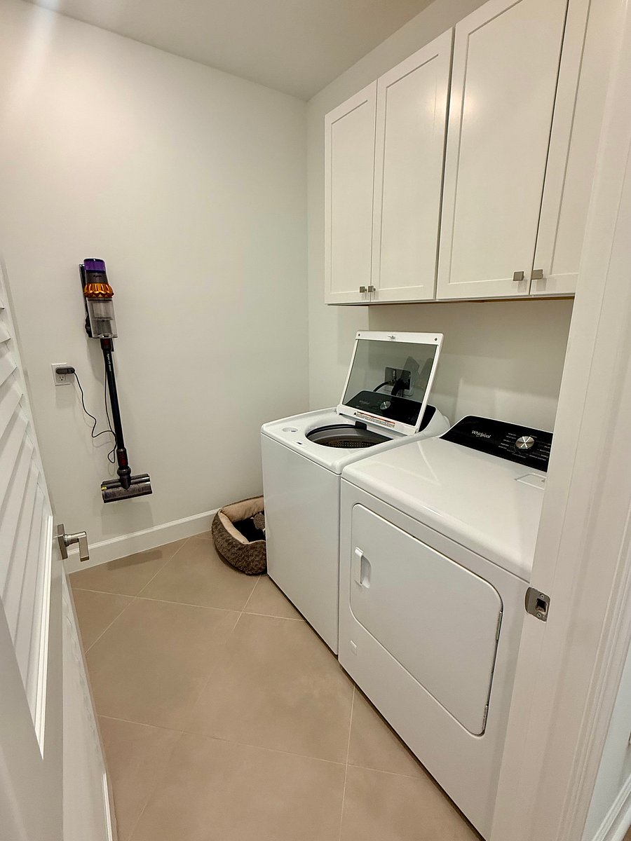 Furnished Finder property 1029815_1 photo 22