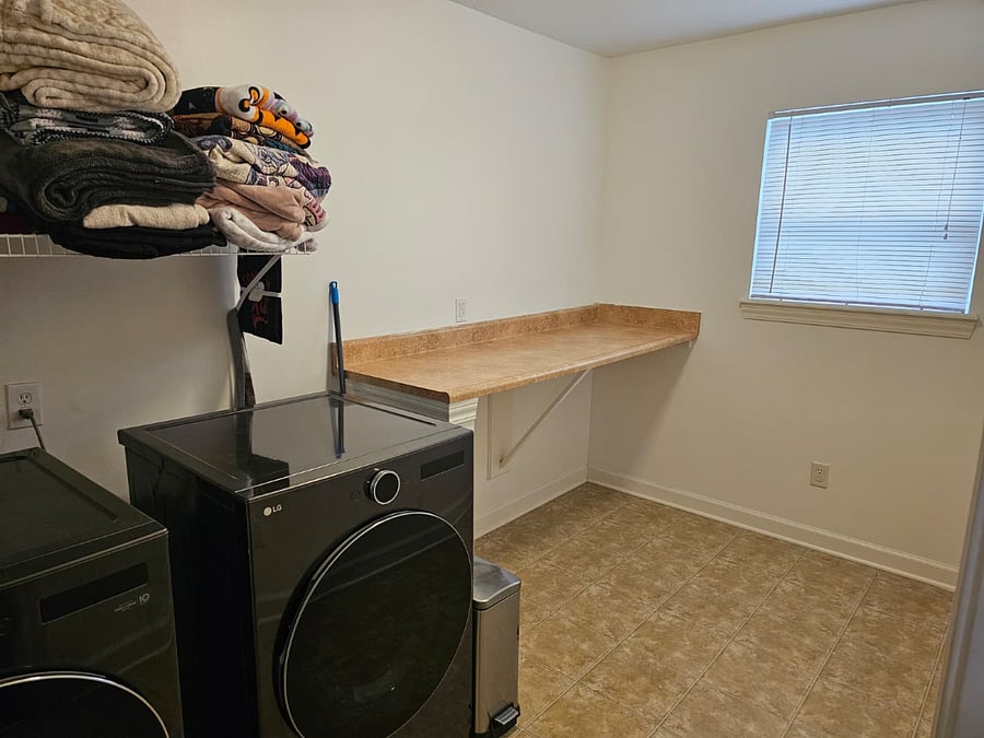 Furnished Finder property 1029829_1 photo 36