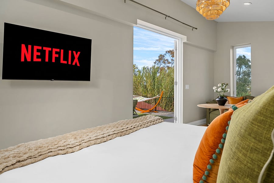 Smart TV with streaming for relaxing evenings.