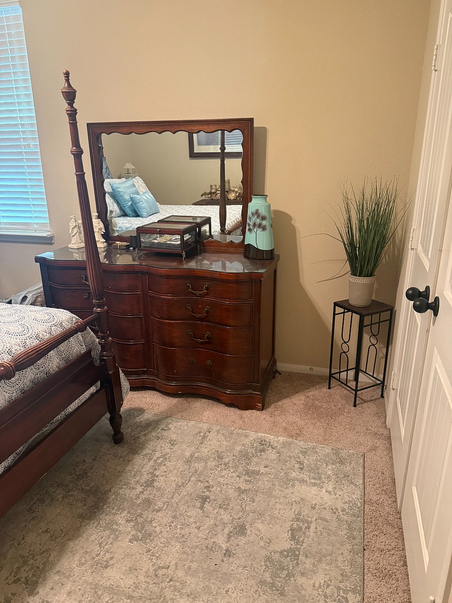 Downstairs bedroom