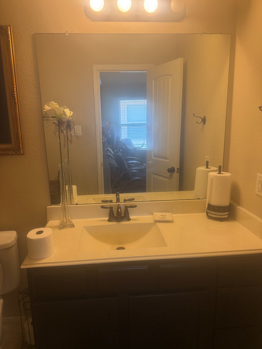 Bathroom - Upstairs