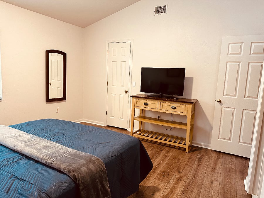 Furnished Finder property 1029845_1 photo 13