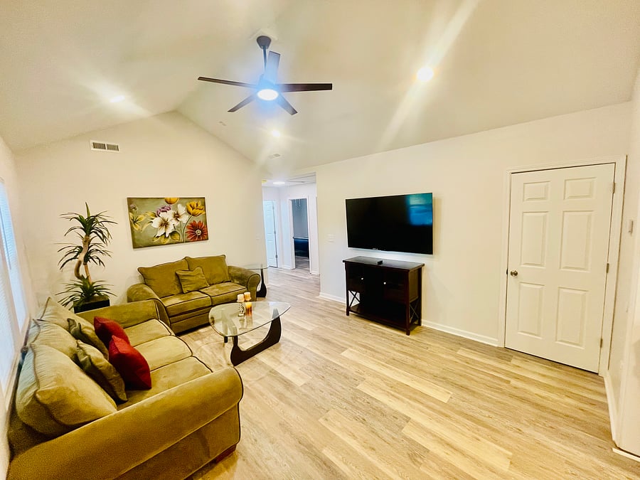Furnished Finder property 1029860_1 photo 12