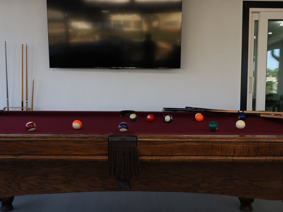 Pool table