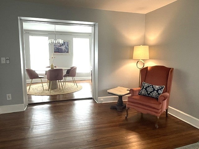 LR toward Dining Doorway