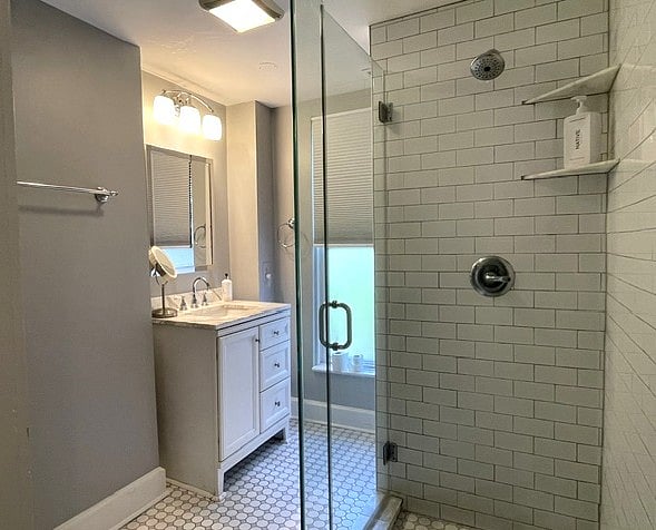 Full Bath Up