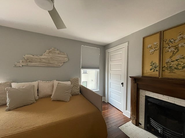BR Gold- Fireplace