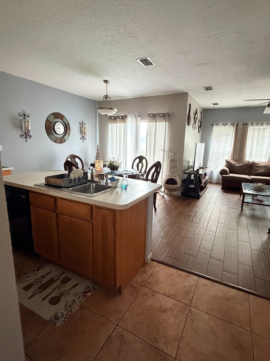 Furnished Finder property 1029949_1 photo 3