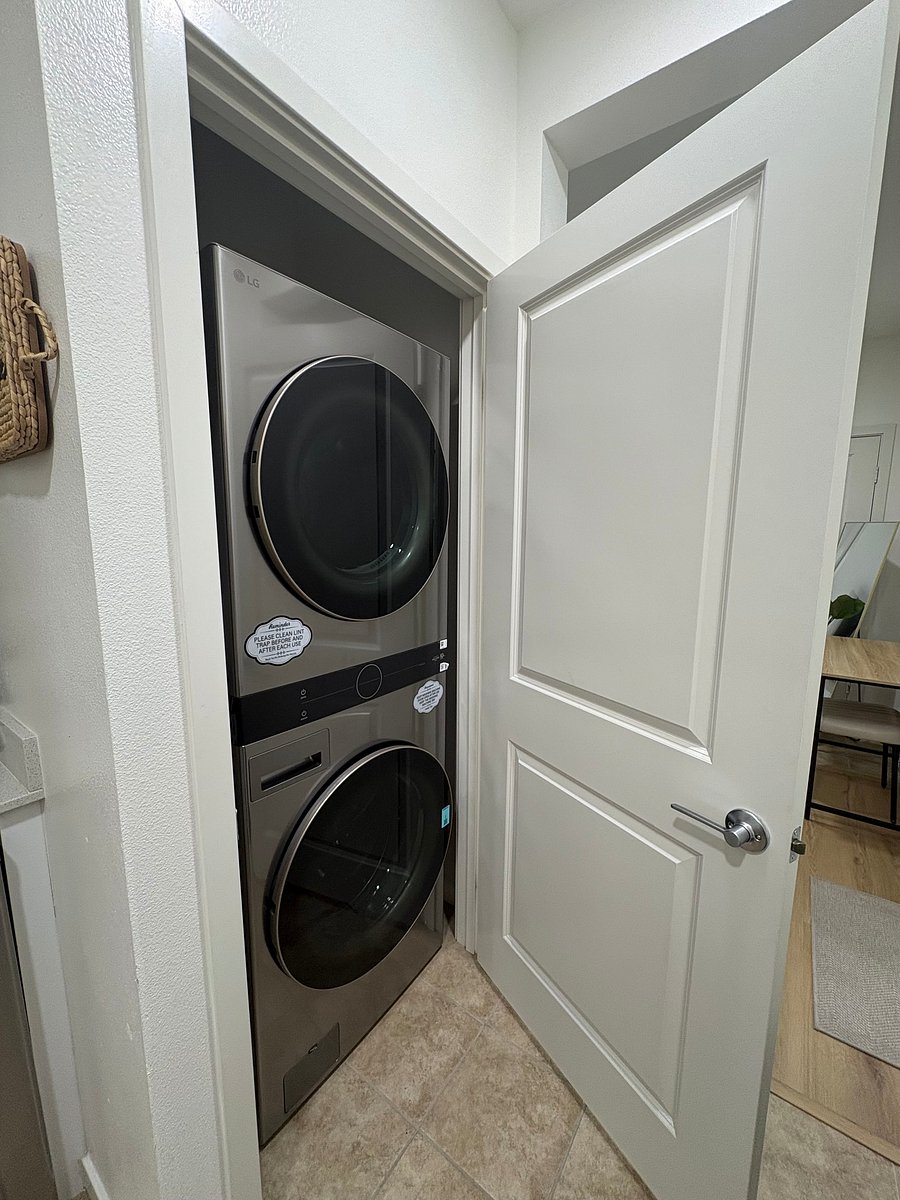 Furnished Finder property 1030016_1 photo 18
