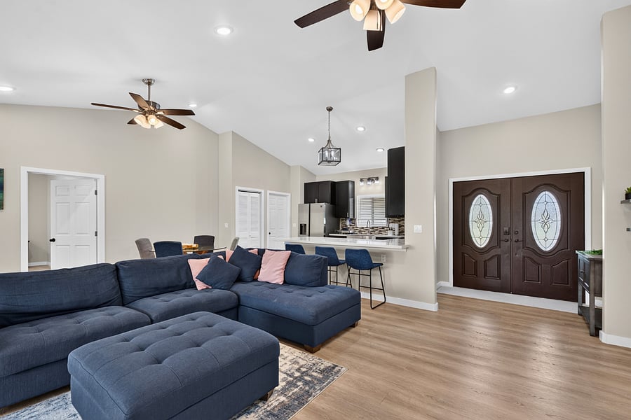LIVING ROOM/ MAIN ENTRANCE