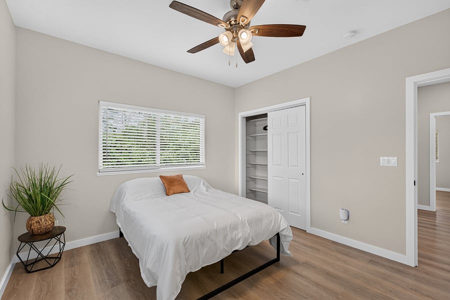 BEDROOM 2 (FULL BED)