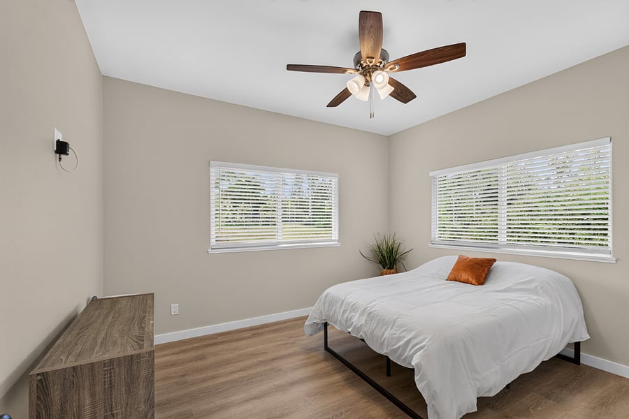 BEDROOM 2 (FULL BED)
