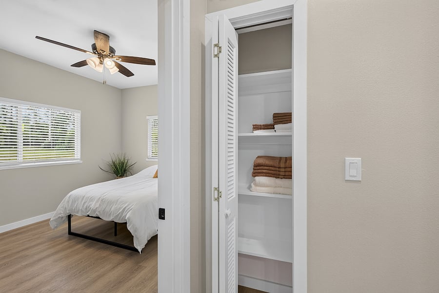 HALLWAY ENTRANCE TO BEDROOM 2