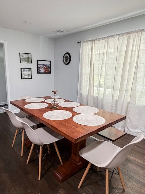 Dinning Table