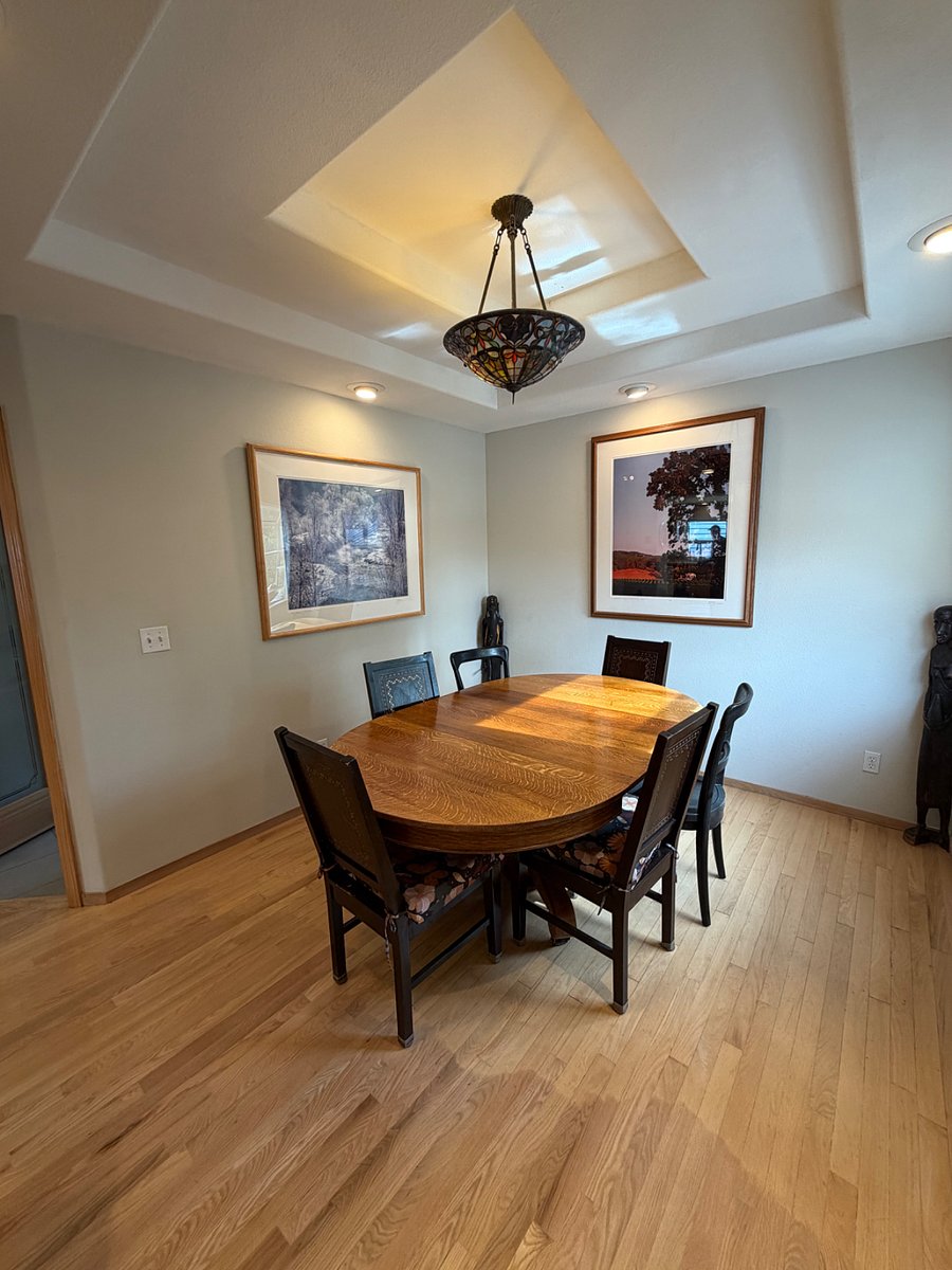 dining area for 6