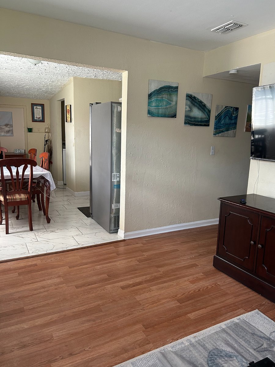 Furnished Finder property 1030097_1 photo 12
